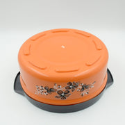 Practical insulated casserole box in a kitchen setting, ready for daily use.
