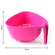 Supermom colander draining fresh fruit after washing