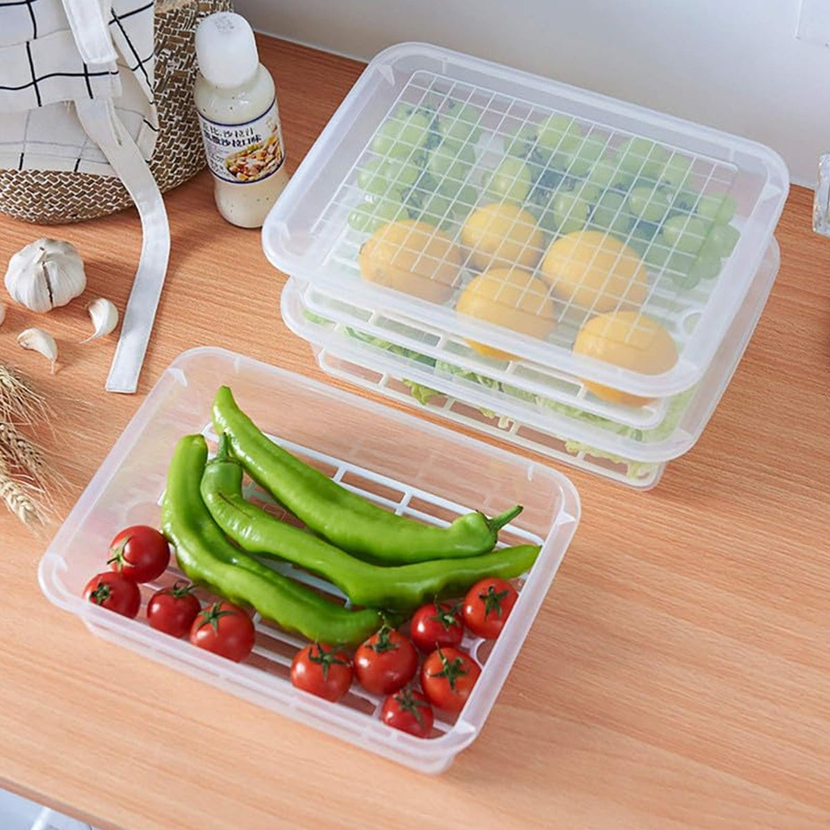 Clear airtight plastic food storage container ideal for vegetables and meat