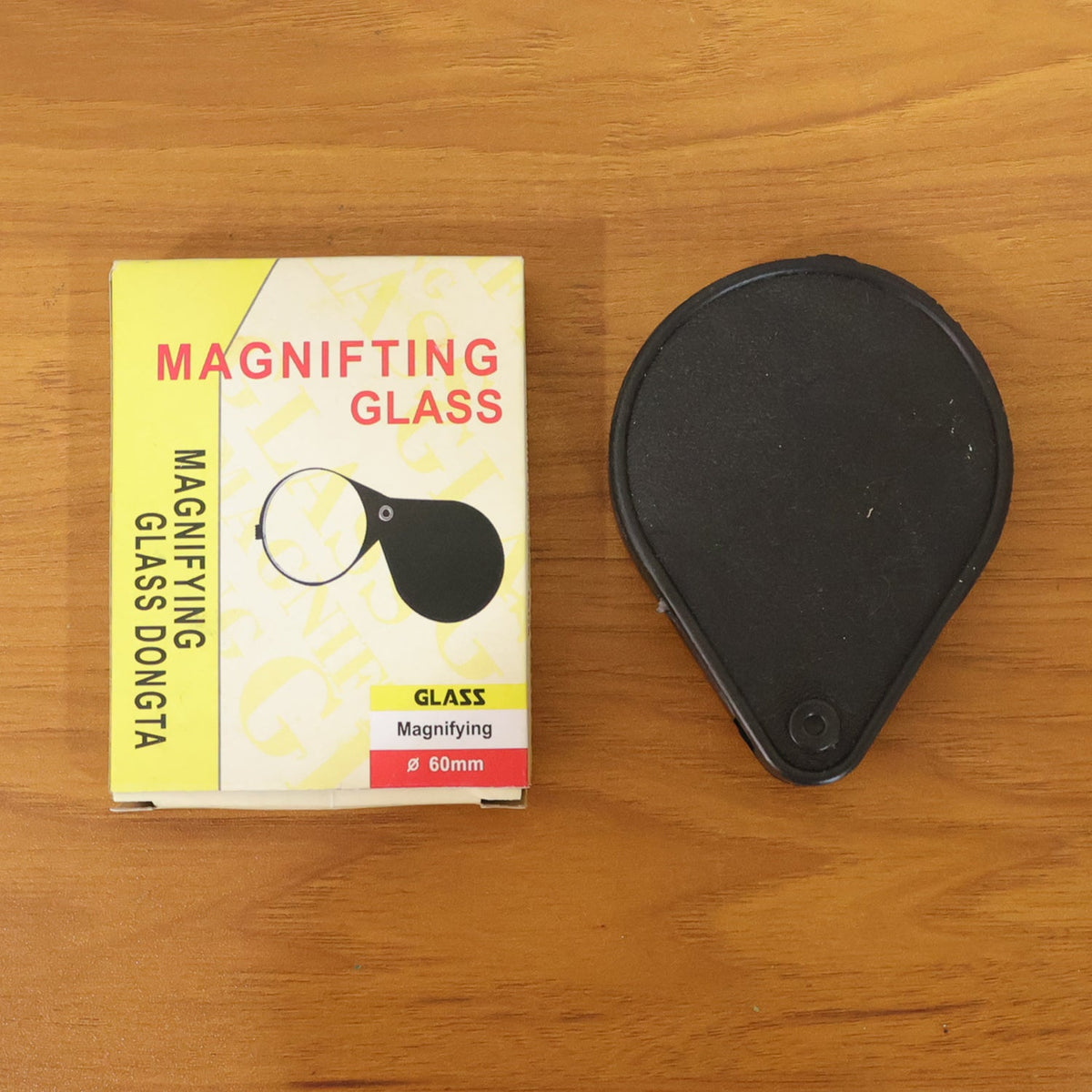 Home repair magnifier accessory for detailed inspections