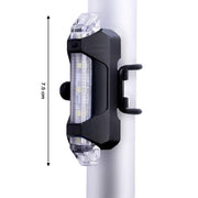 Waterproof USB rechargeable bicycle light enduring splashes highlights durability.