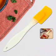 18 cm silicone cooking spatula on white background