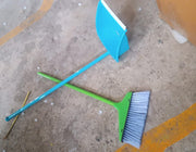 Dustpan with large capacity ideal for sweeping larger floor areas quickly