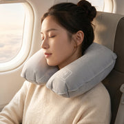 Lightweight travel comfort set for long journeys