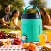 Side profile of insulated water jug 4 liters showing size and design